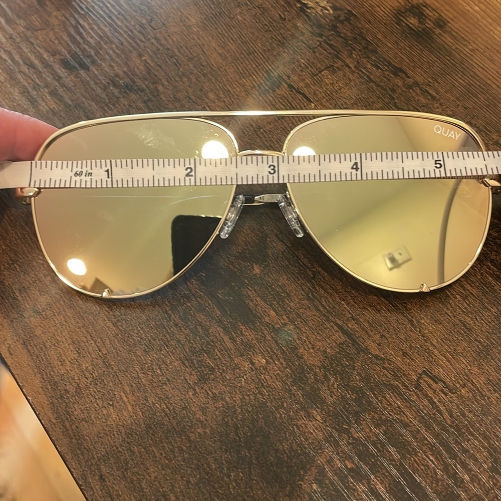 Quay Australia Desi Perkins High Key Aviator Sunglasses - Picture 7 of 7